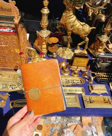 vintage flat market