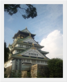 大阪城へ