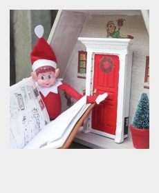 Elf on the shelf&#039;s first day at work with his TN