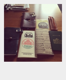 TRAVELER&#039;S FACTORY STATION でスタンプ押し押し