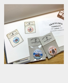small gifts from TRAVELER&#039;S notebook