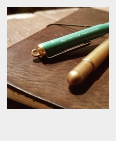 TRAVELER&#039;S 最新作 「Factory Green」安全・安心の色