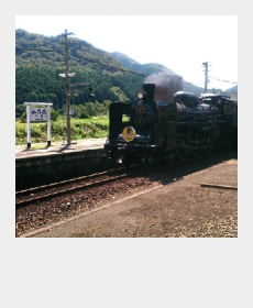 どこか旅に出たくなりました。