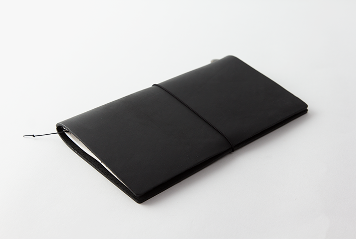 TRAVELER'S notebook Regular Size Black / トラベラーズノート