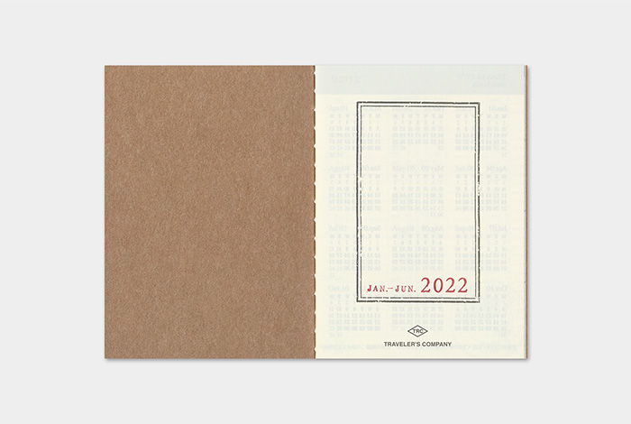 Refill 2022 WEEKLY Passport size / リフィル 2022 週間 パスポート | TRAVELER'S COMPANY
